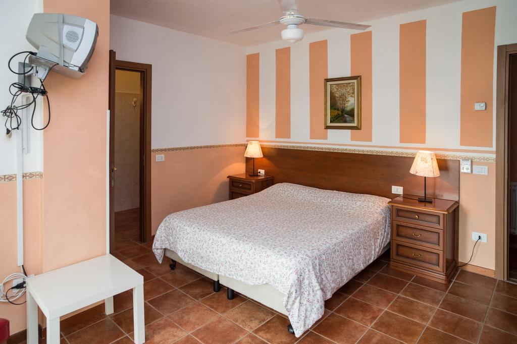 Madonna Della Neve Hotell Pettenasco Eksteriør bilde