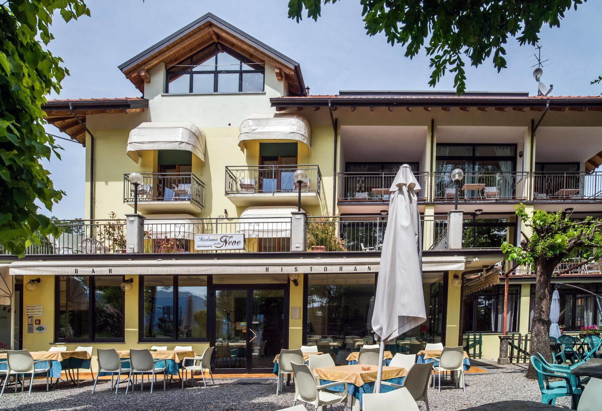 Madonna Della Neve Hotell Pettenasco Eksteriør bilde