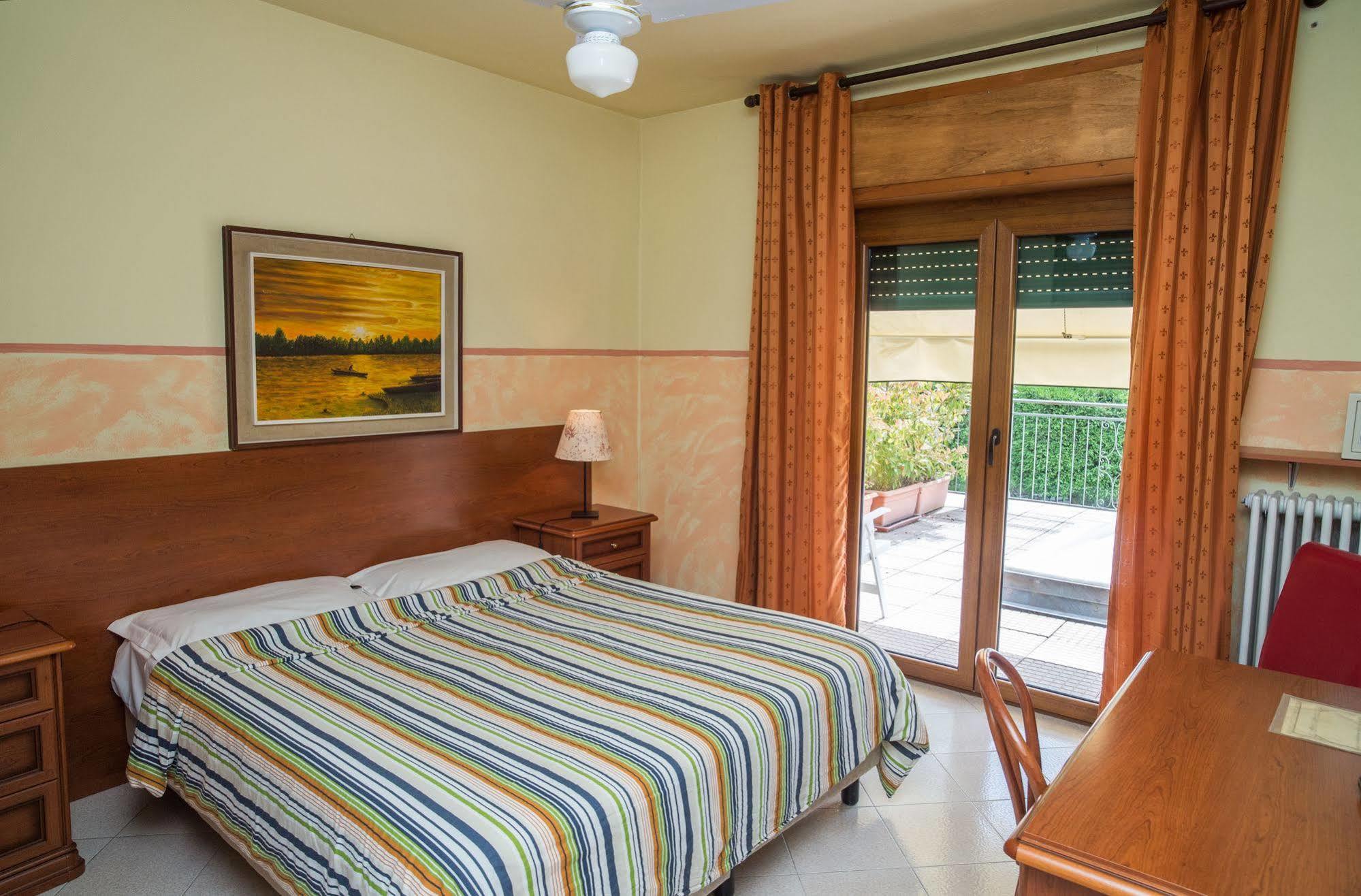 Madonna Della Neve Hotell Pettenasco Eksteriør bilde