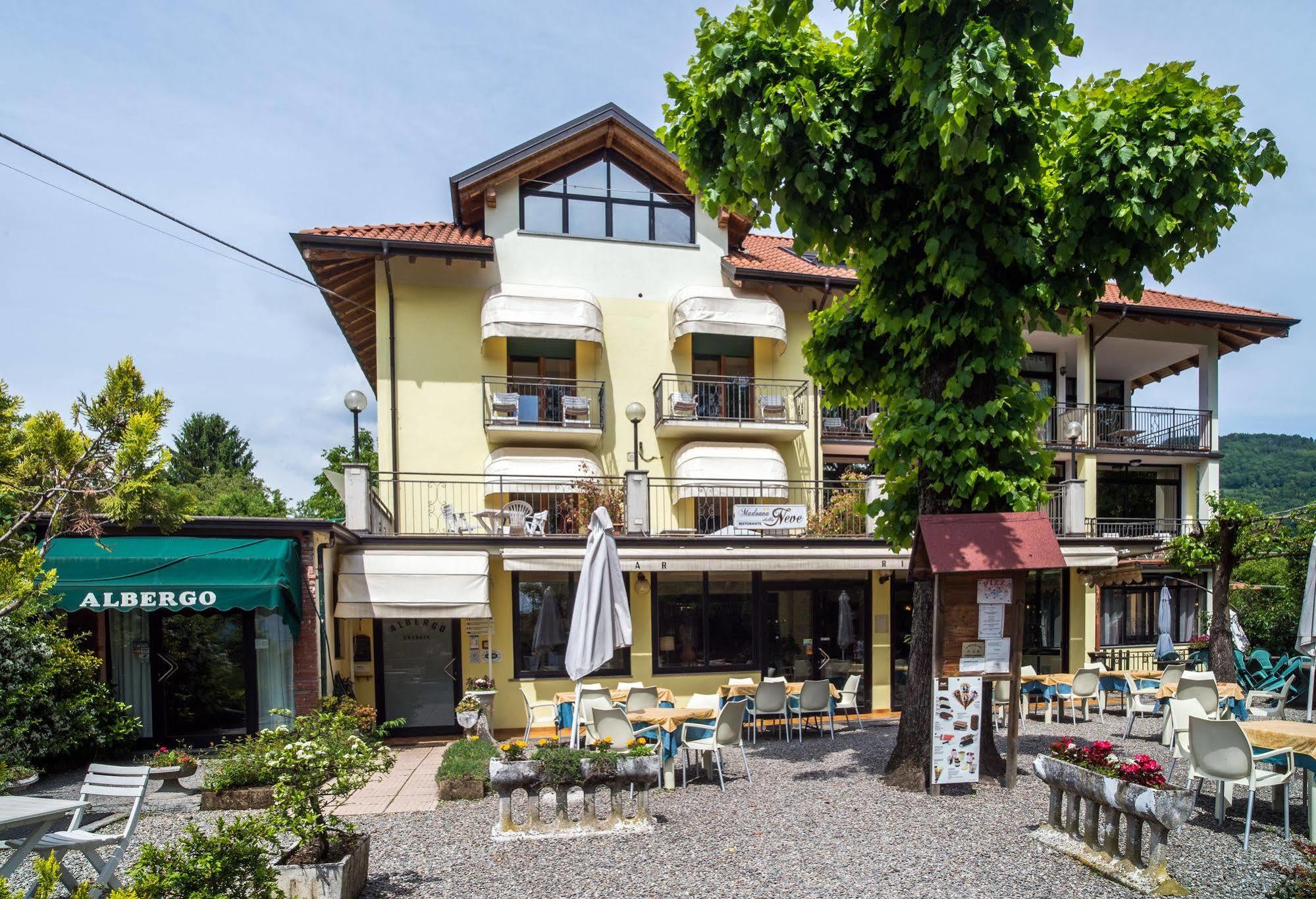 Madonna Della Neve Hotell Pettenasco Eksteriør bilde